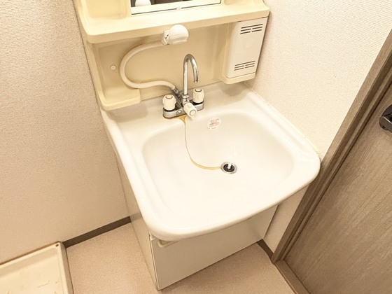 洗面設備　洗髪円面化粧台