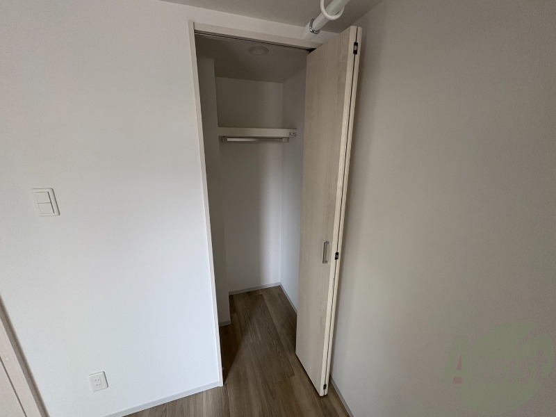収納　寝室の収納です。部屋がすっきり片付きます。
