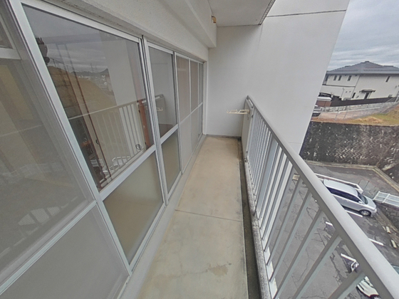 バルコニー　※別部屋の写真です