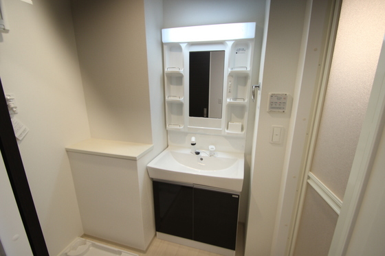 洗面設備　※別部屋の写真です