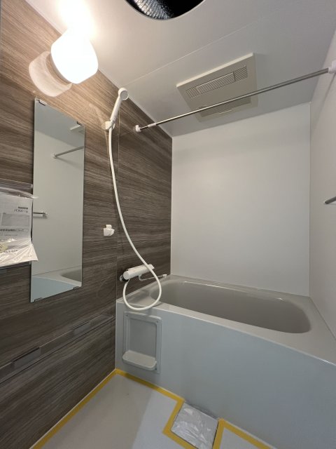 バス・シャワールーム　同物件別号室の写真です。