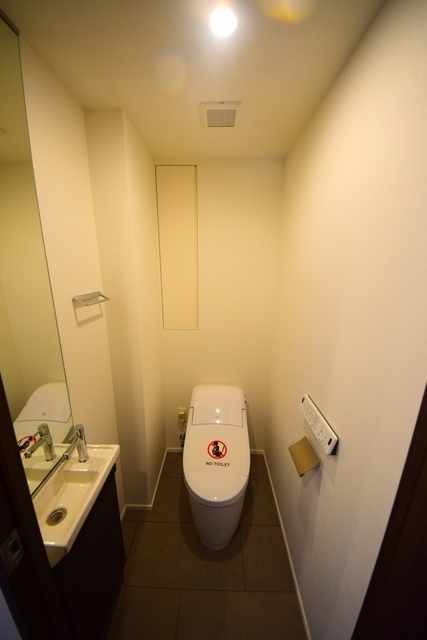 トイレ　別の部屋