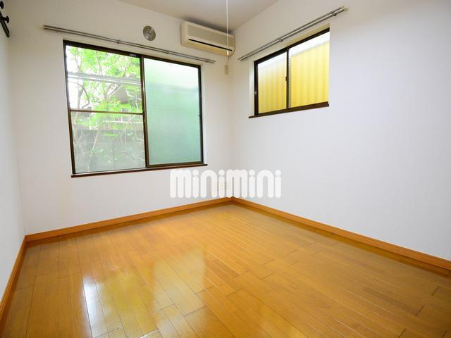 居室・リビング　綺麗なフローリングのお部屋です