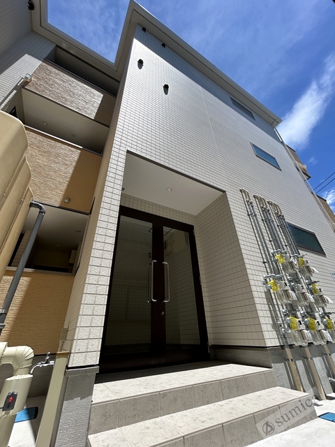 エントランス　防犯面（防犯カメラ・ＴＶモニターホン）で安心です。