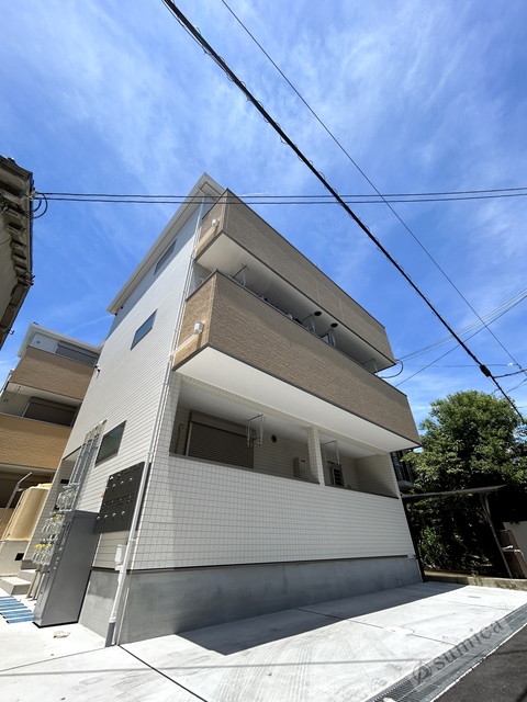 建物外観　インターネット使い放題。