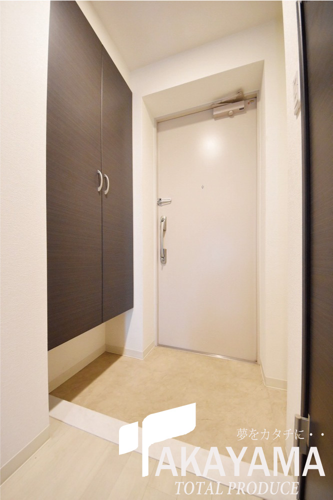 トイレ　玄関、天井高シューズクローゼットで玄関スッキリ使えます★