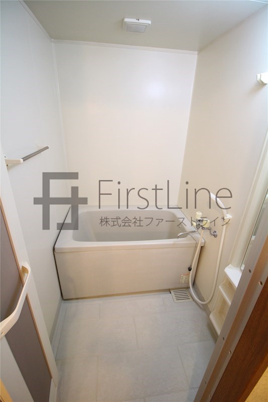 バス・シャワールーム　別号室の写真です