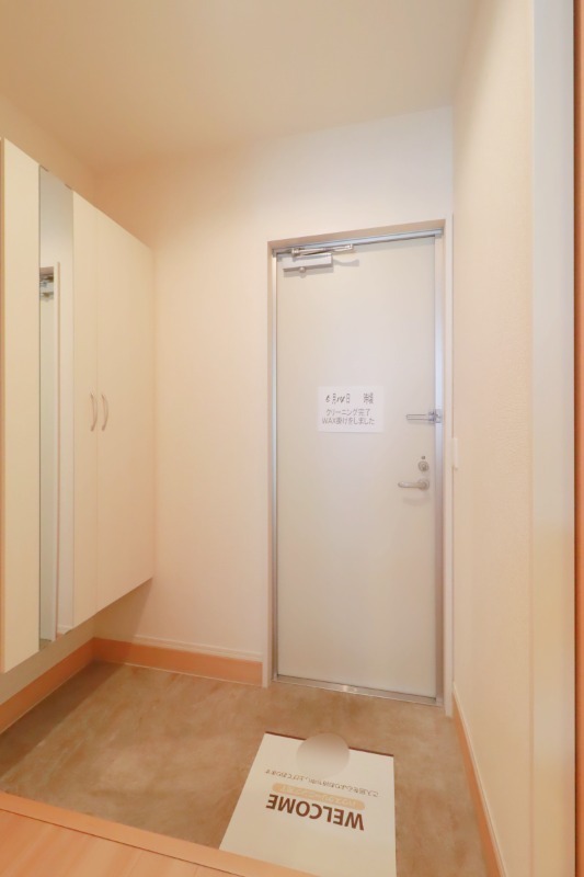 玄関　図面と現状に相違がある場合には現状を優先