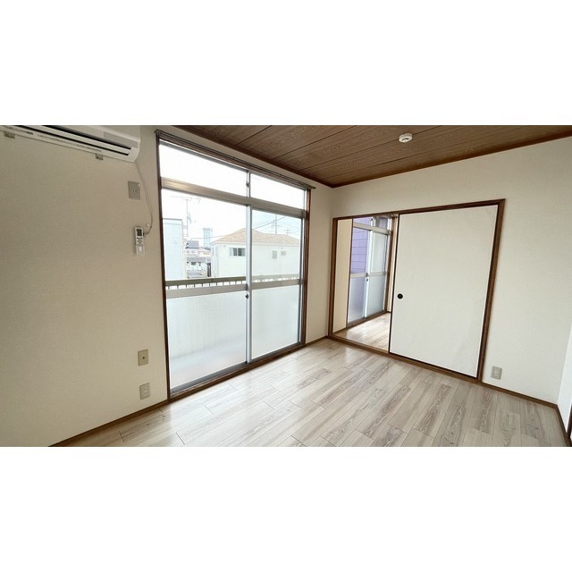 居室・リビング　リビング（同仕様タイプ・現況優先）