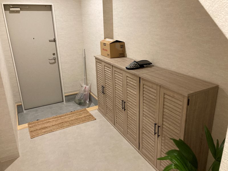 玄関　共有部分の写真です。