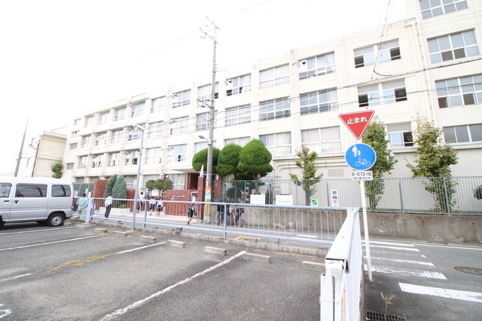 小学校　大阪市立大領小学校（小学校）まで130m