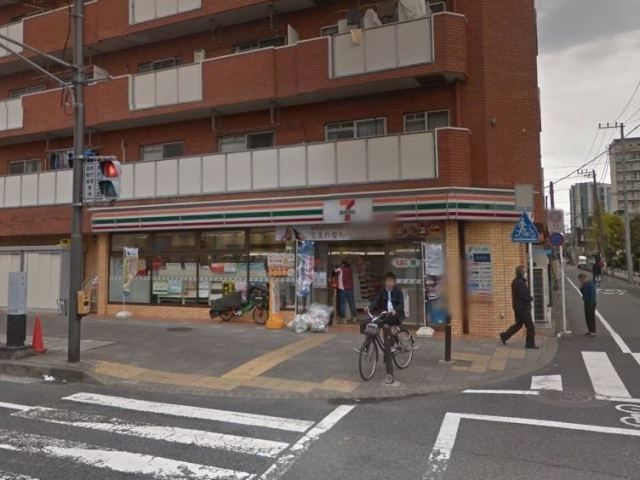 コンビニ　セブンイレブン川崎日進町南店（コンビニ）まで353m