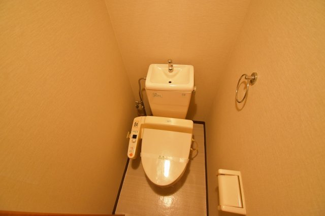 トイレ　清潔感のあるトイレです