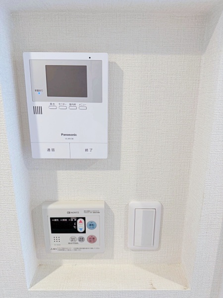 セキュリティ　来訪者の確認ができるモニター付インターホン