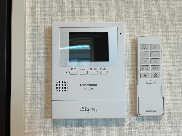 セキュリティ　カメラ付インターホン（イメージ）