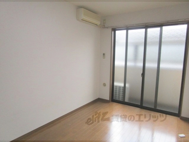 居室・リビング　洋室