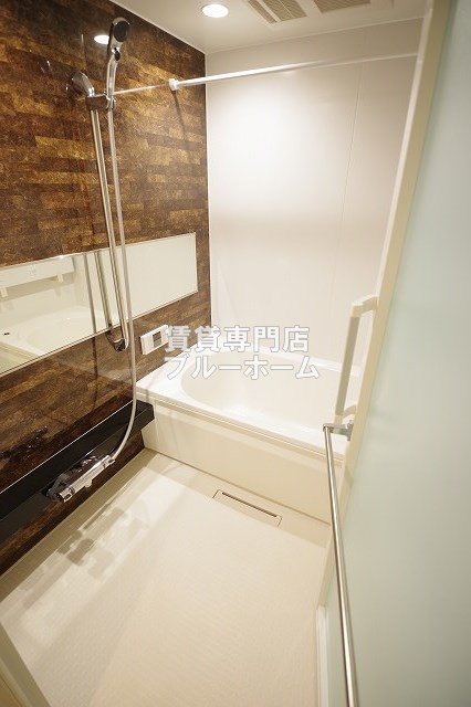 バス・シャワールーム　ステキな浴室です！