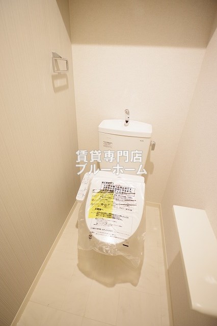 トイレ　温水洗浄便座付きのトイレです！
