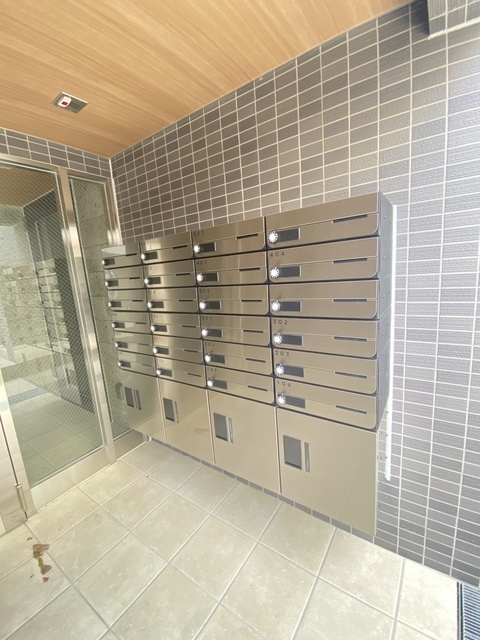 その他共有部分　対面受け取り不要な宅配ロッカー設置済です♪