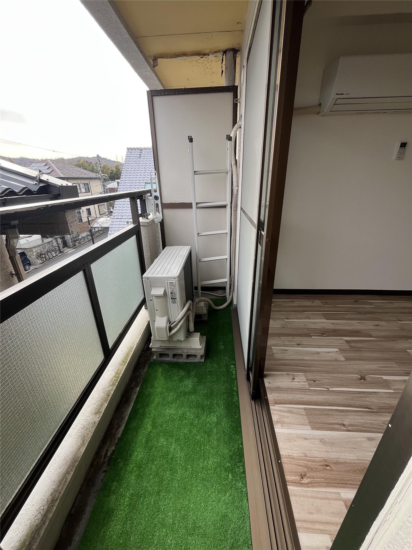 バルコニー　バルコニー