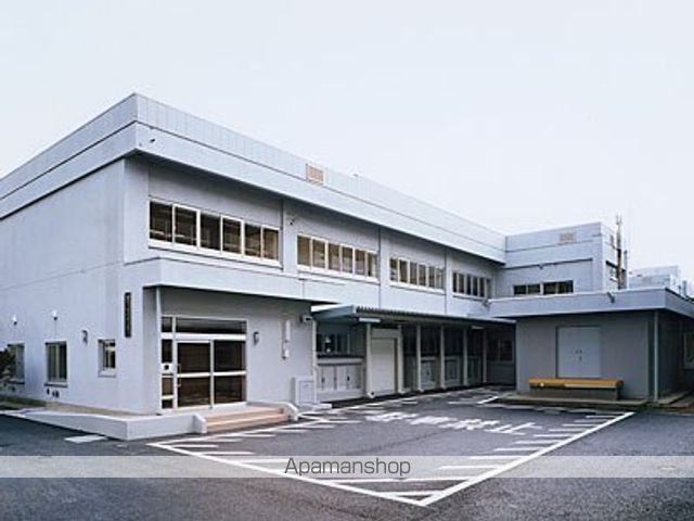 中学校　松本市中学校鎌田中学校（中学校）まで769m