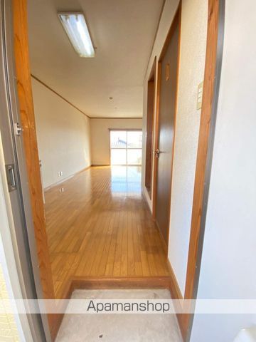 エレファントマンション11号館の玄関写真