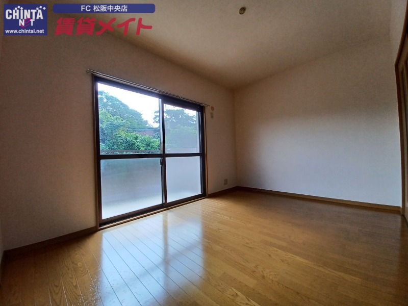 居室・リビング　同型参考写真