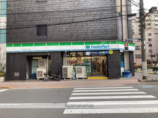 コンビニ　ファミリーマート台東三筋一丁目店（コンビニ）まで358m