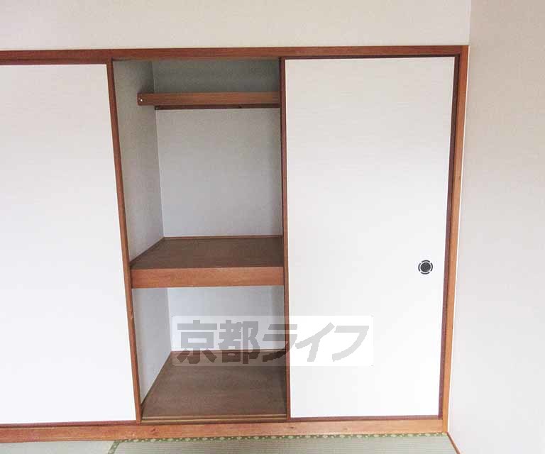 収納　押入は広いですね。