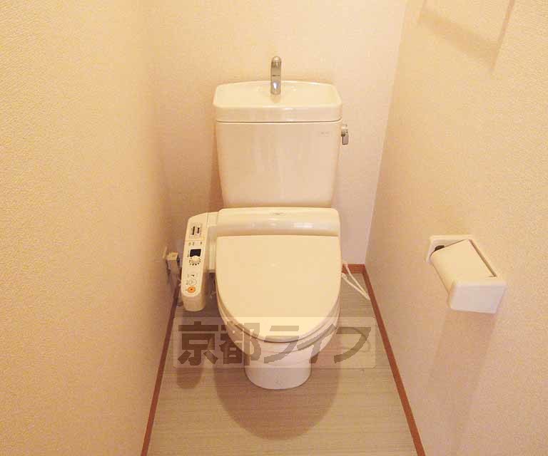 トイレ　ウォシュレットつき！