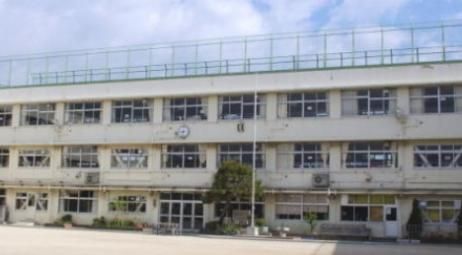 小学校　大田区立赤松小学校（小学校）まで347m