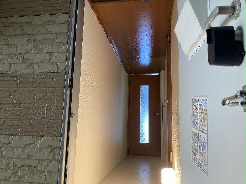 玄関　設備仕様は号室により異なる為、現況を優先致します。