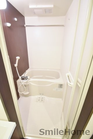 バス・シャワールーム　浴室乾燥は梅雨時や洗濯物が多くても安心です。