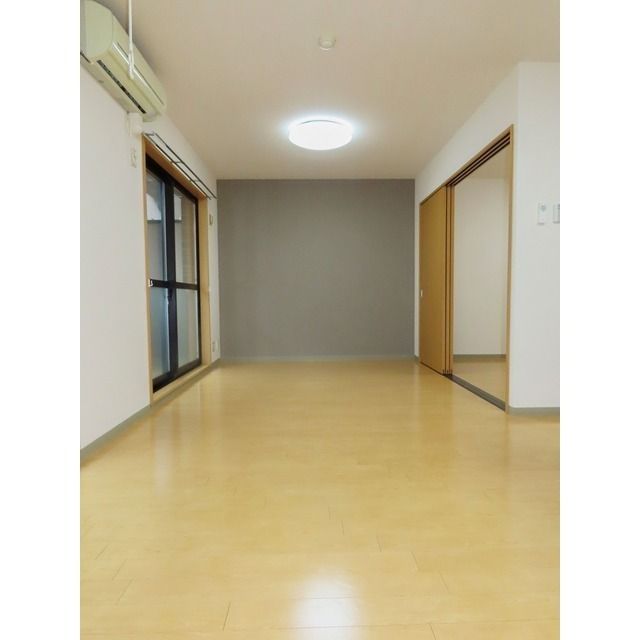 ハートフルタウン 桜の居間写真