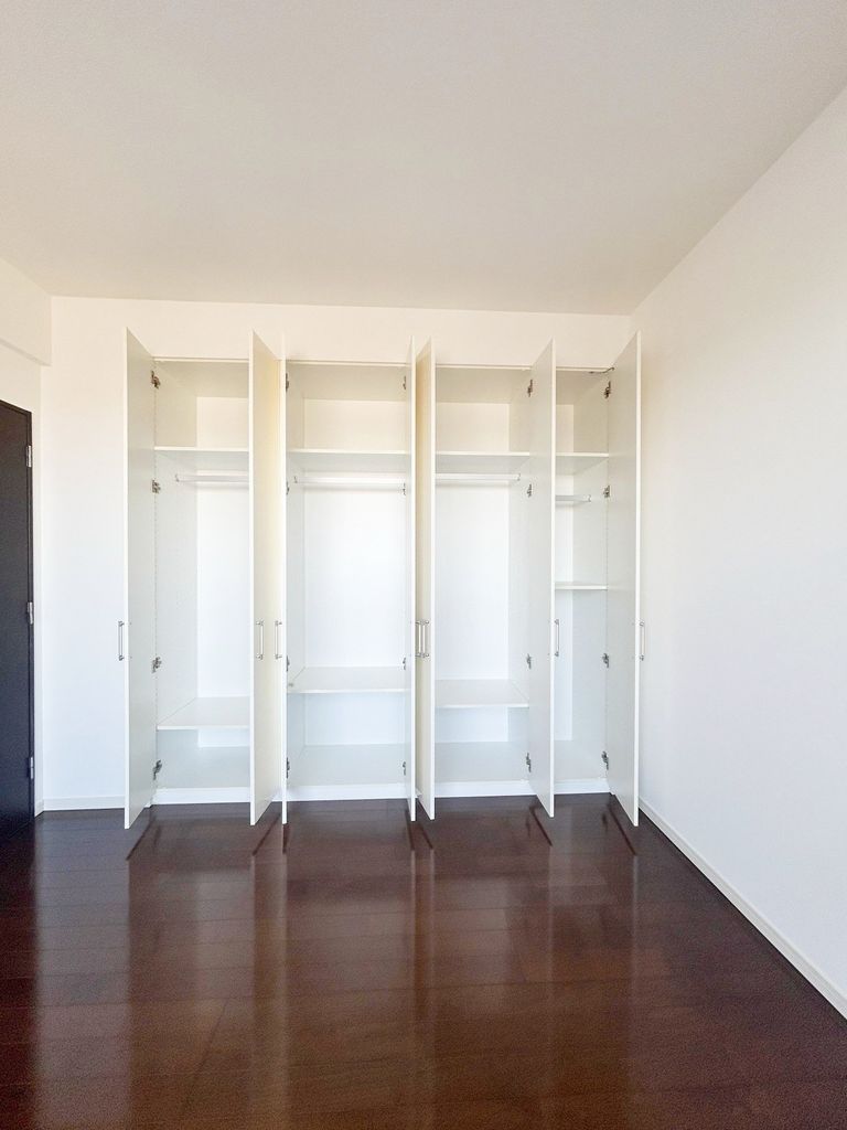 収納　約6.6帖洋室の収納