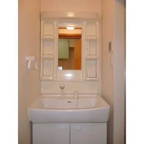 洗面設備　メゾンウィステリアの洗面台