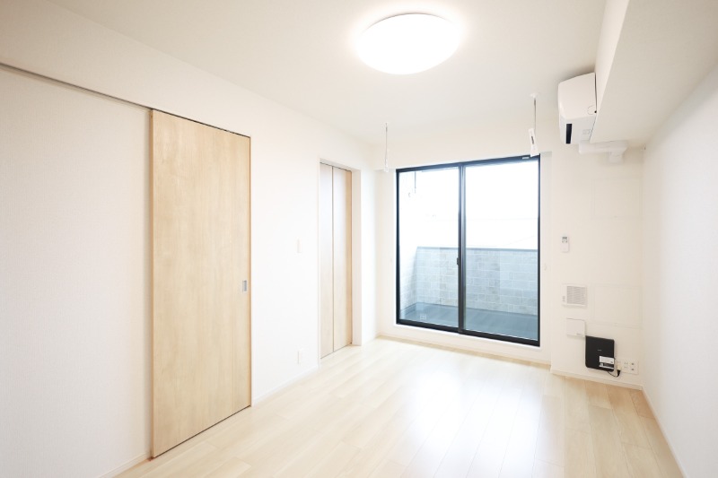 居室・リビング　図面と現状に相違がある場合には現状を優先