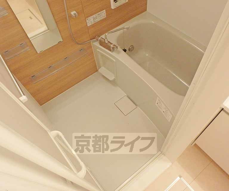 バス・シャワールーム　余裕の快適バスタイム～！