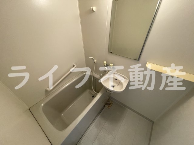 バス・シャワールーム　日々の疲れを癒すお風呂付です