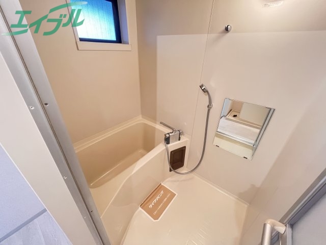 バス・シャワールーム　同型タイプのものです