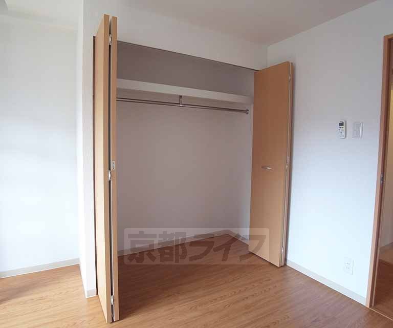 収納　各お部屋に大きな収納があります