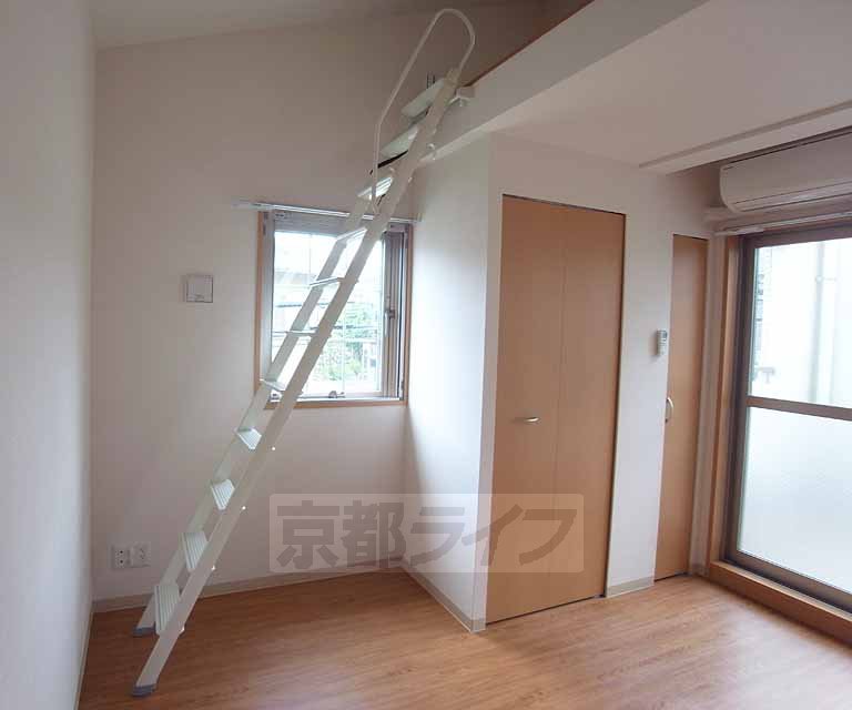 その他部屋・スペース　ロフトの階段です