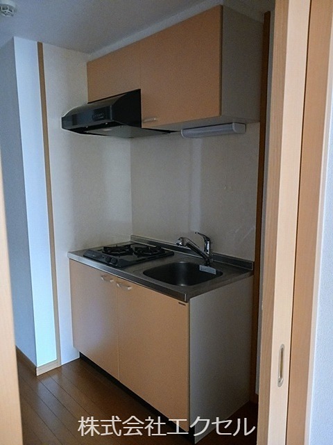 キッチン　二口ガスコンロ付で便利です。