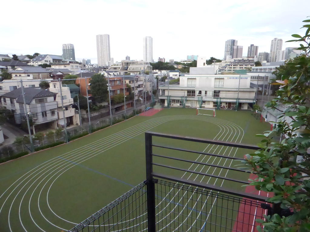 小学校　品川区立第三日野小学校（小学校）まで340m