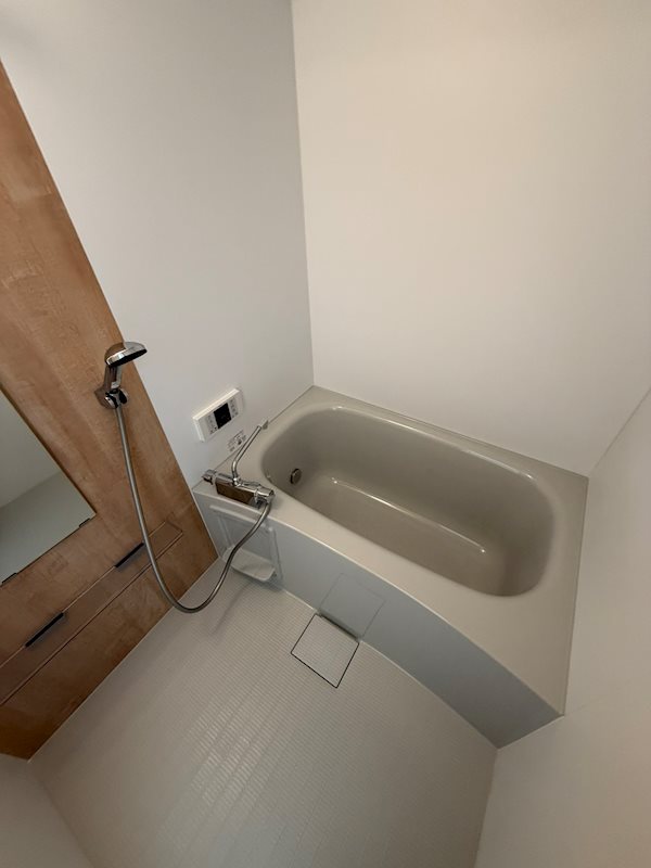 バス・シャワールーム　おしゃれな浴室