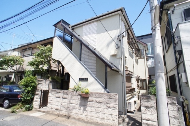 建物外観　京王線千歳烏山駅から徒歩９分♪