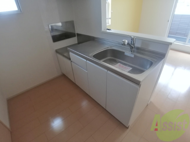 キッチン　キッチンは調理スペースがあり使いやすいです。