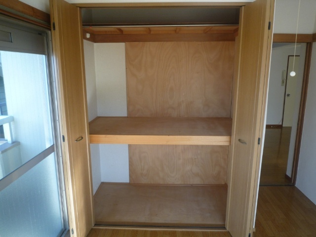 収納　※別部屋の写真です