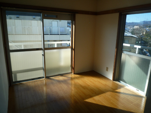 居室・リビング　※別部屋の写真です