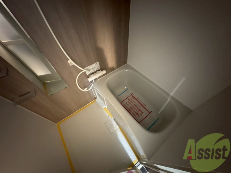 バス・シャワールーム　お風呂になります。一日の疲れを癒してくださいね。